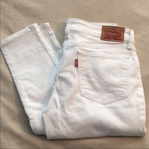 Levi’s 535 Super Skinny Jeans